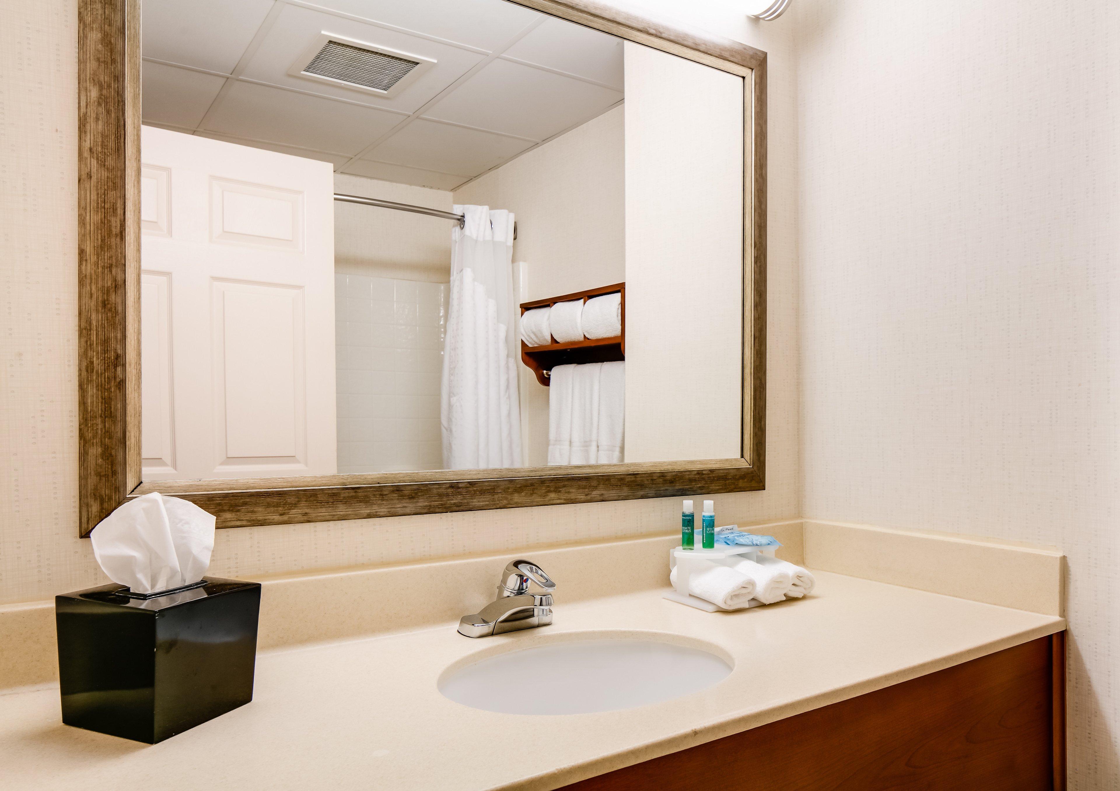 Holiday Inn Express Hotel & Suites Coralville By Ihg Luaran gambar