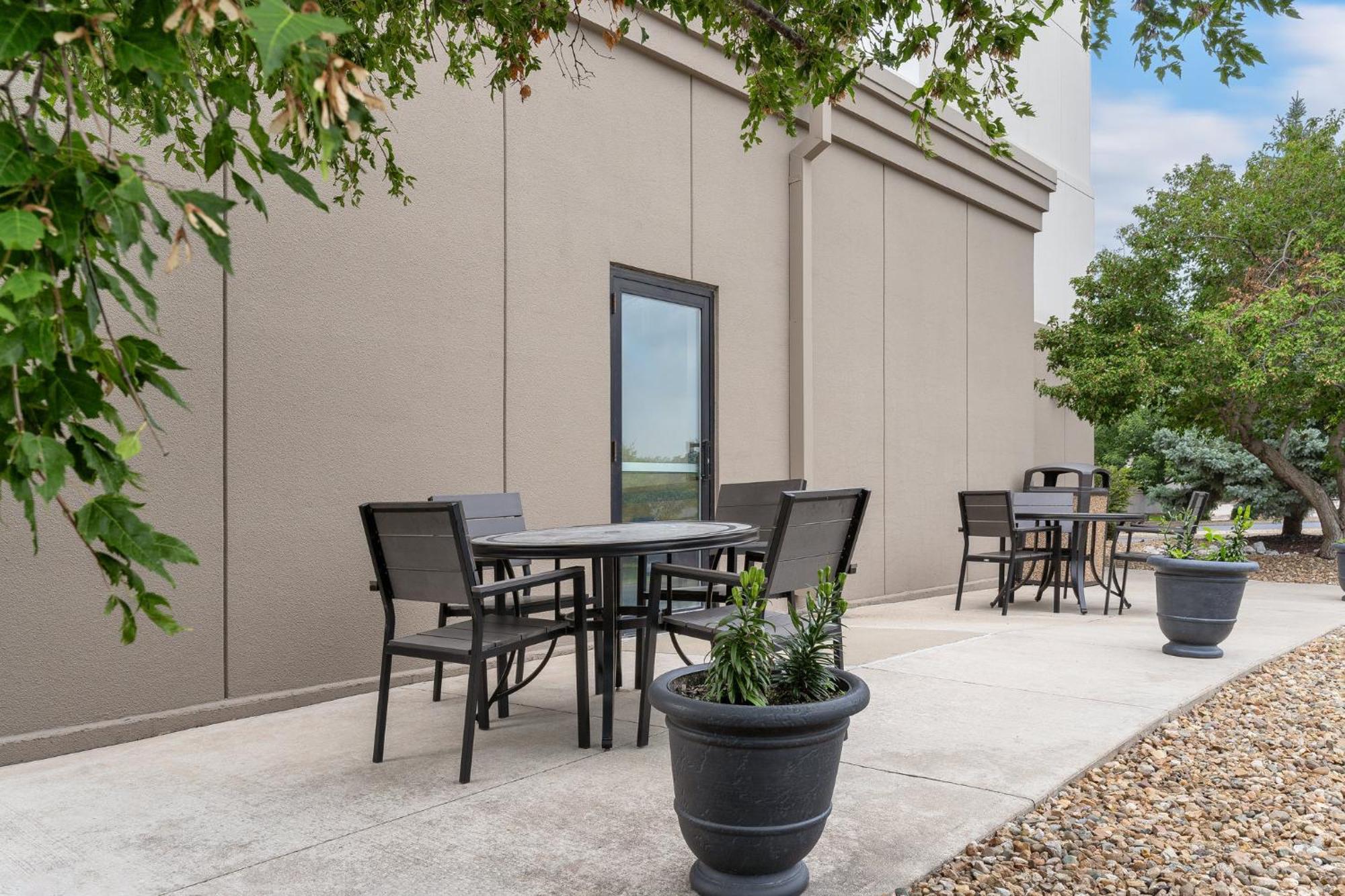 Holiday Inn Express Hotel & Suites Coralville By Ihg Luaran gambar