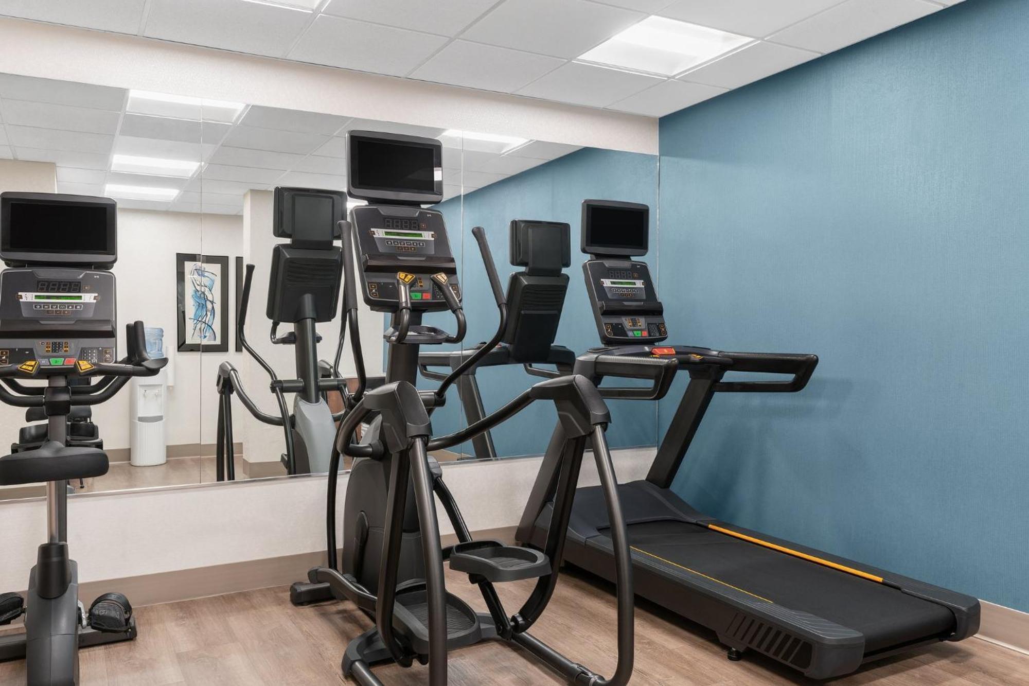 Holiday Inn Express Hotel & Suites Coralville By Ihg Luaran gambar