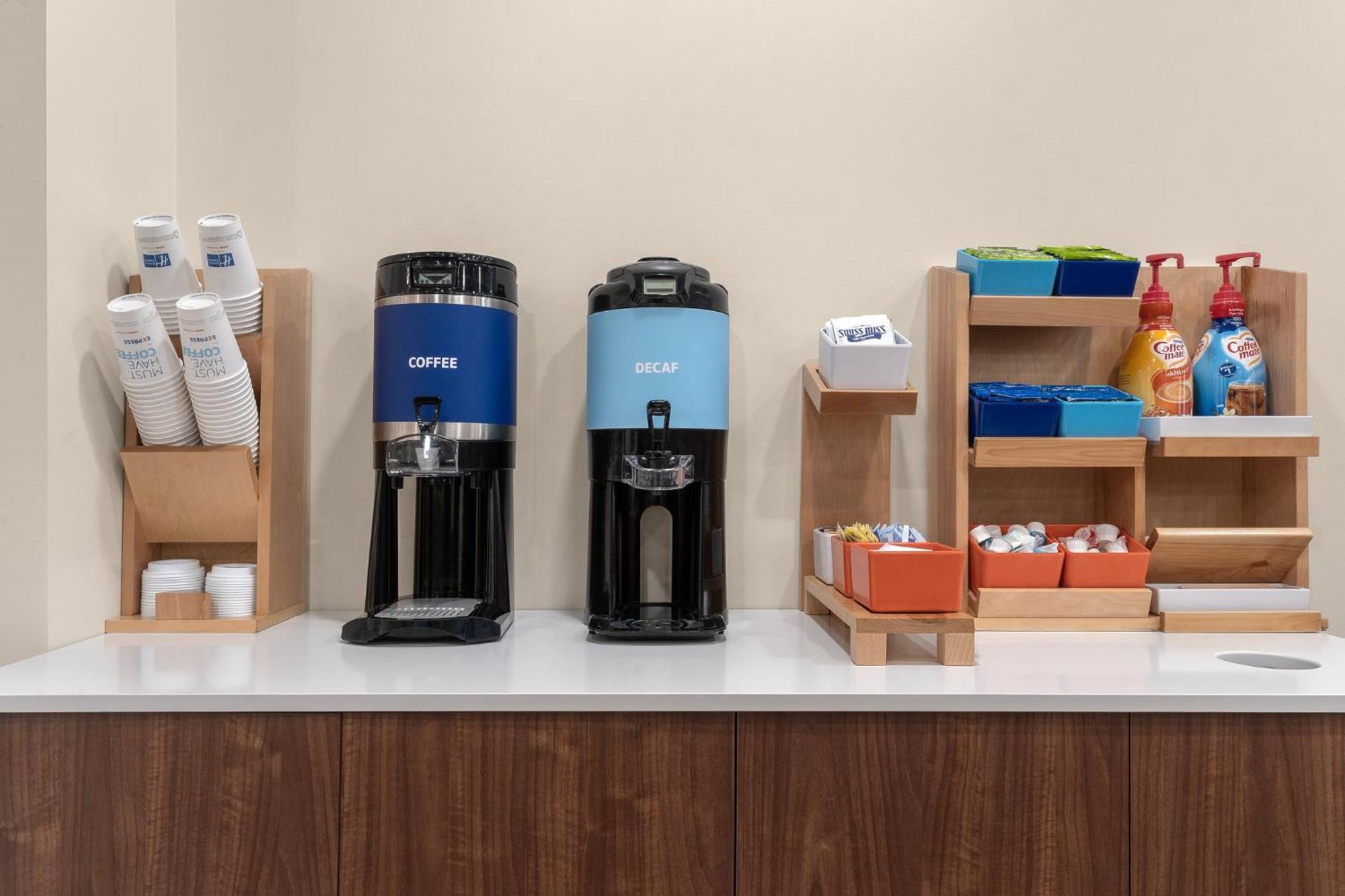 Holiday Inn Express Hotel & Suites Coralville By Ihg Luaran gambar