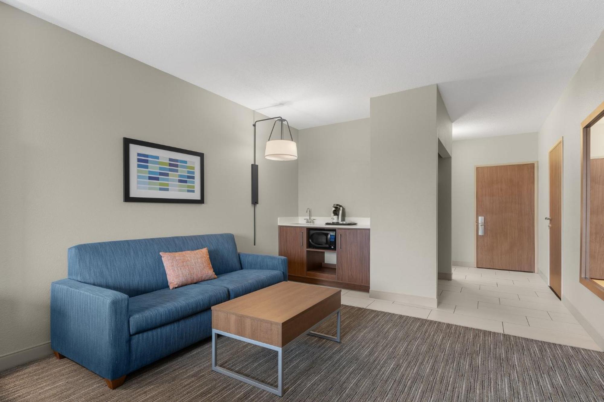 Holiday Inn Express Hotel & Suites Coralville By Ihg Luaran gambar