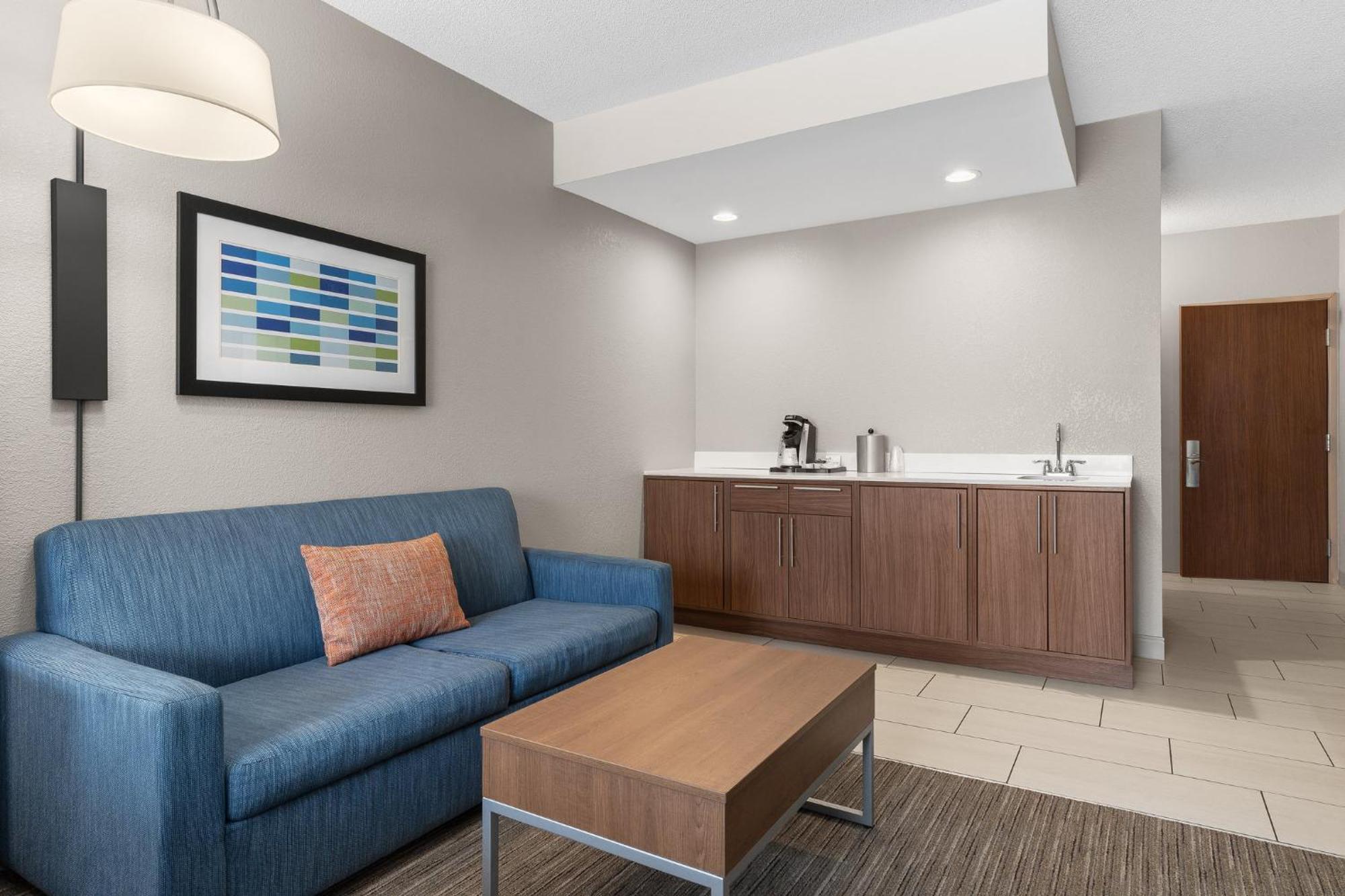 Holiday Inn Express Hotel & Suites Coralville By Ihg Luaran gambar