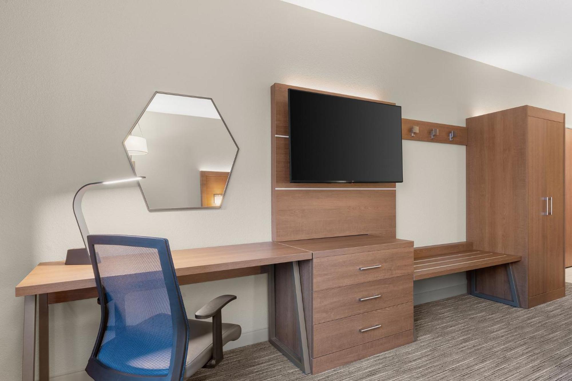 Holiday Inn Express Hotel & Suites Coralville By Ihg Luaran gambar