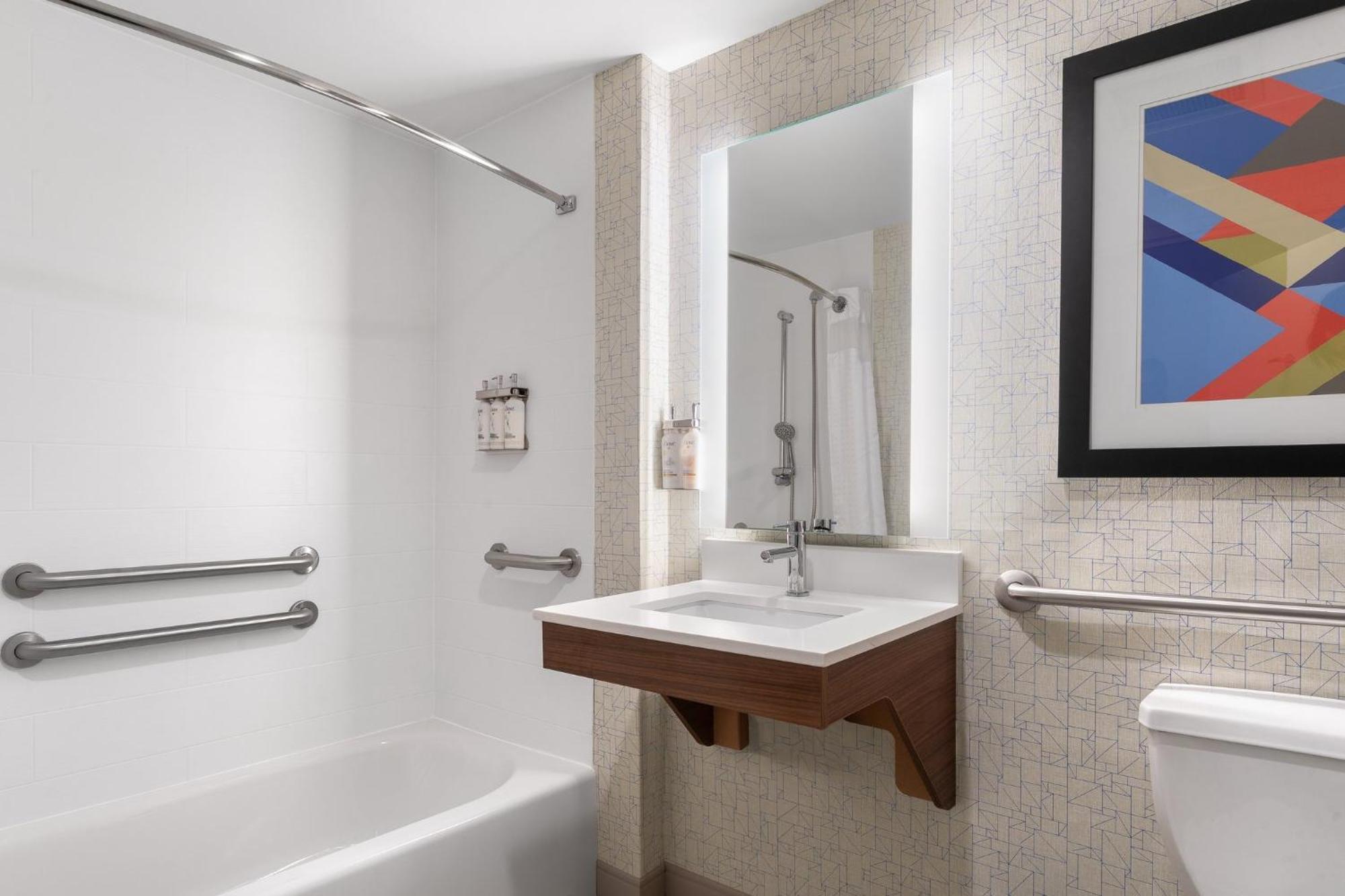 Holiday Inn Express Hotel & Suites Coralville By Ihg Luaran gambar